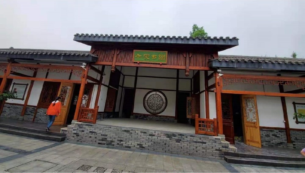 古今和门窗:匠心独运,绘就古建新画卷